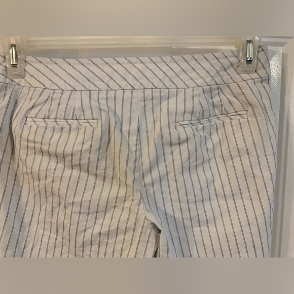 Ann Taylor Loft white shorts with black stripes size 2 EUC - Picture 4 of 6